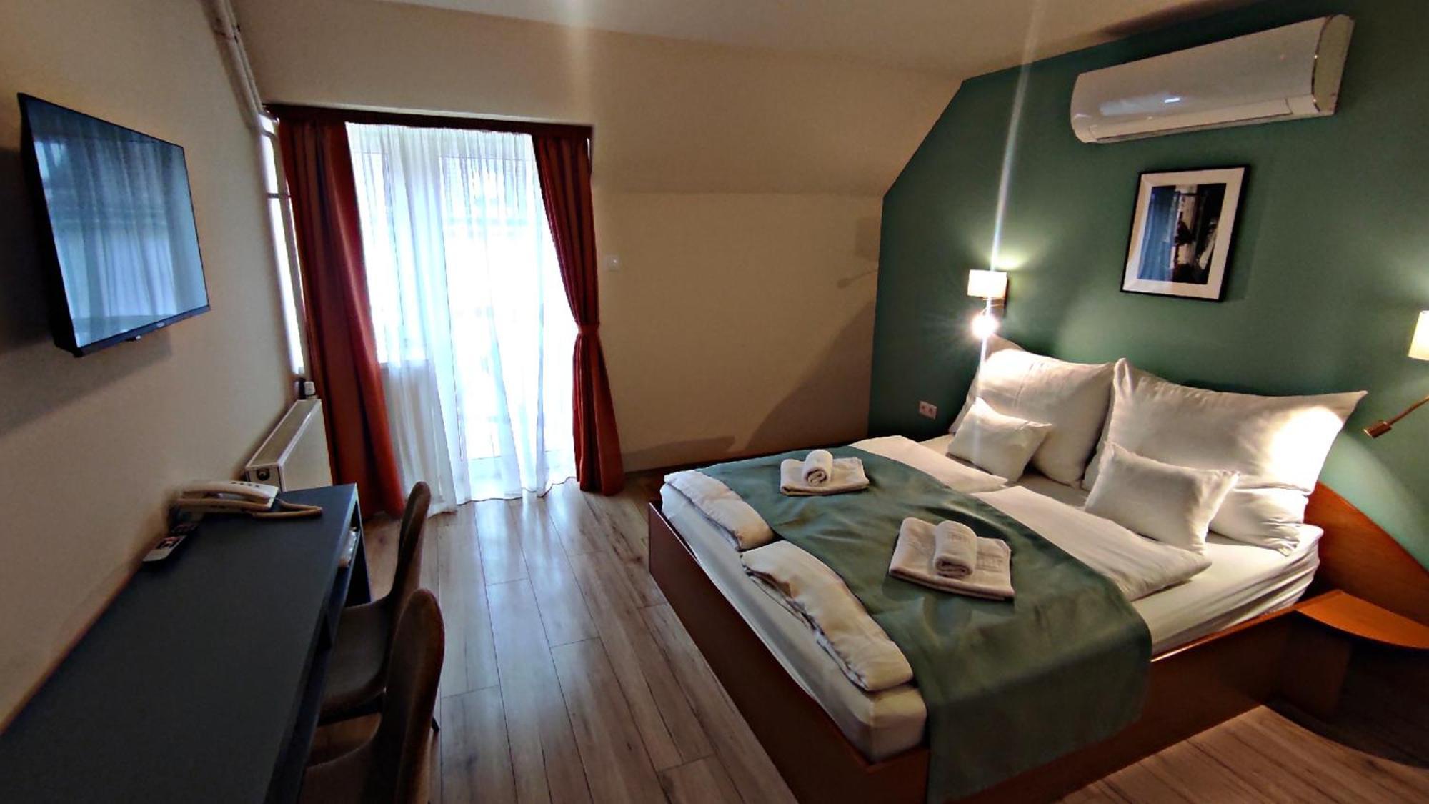 Atrium Hotel Harkany Exterior photo