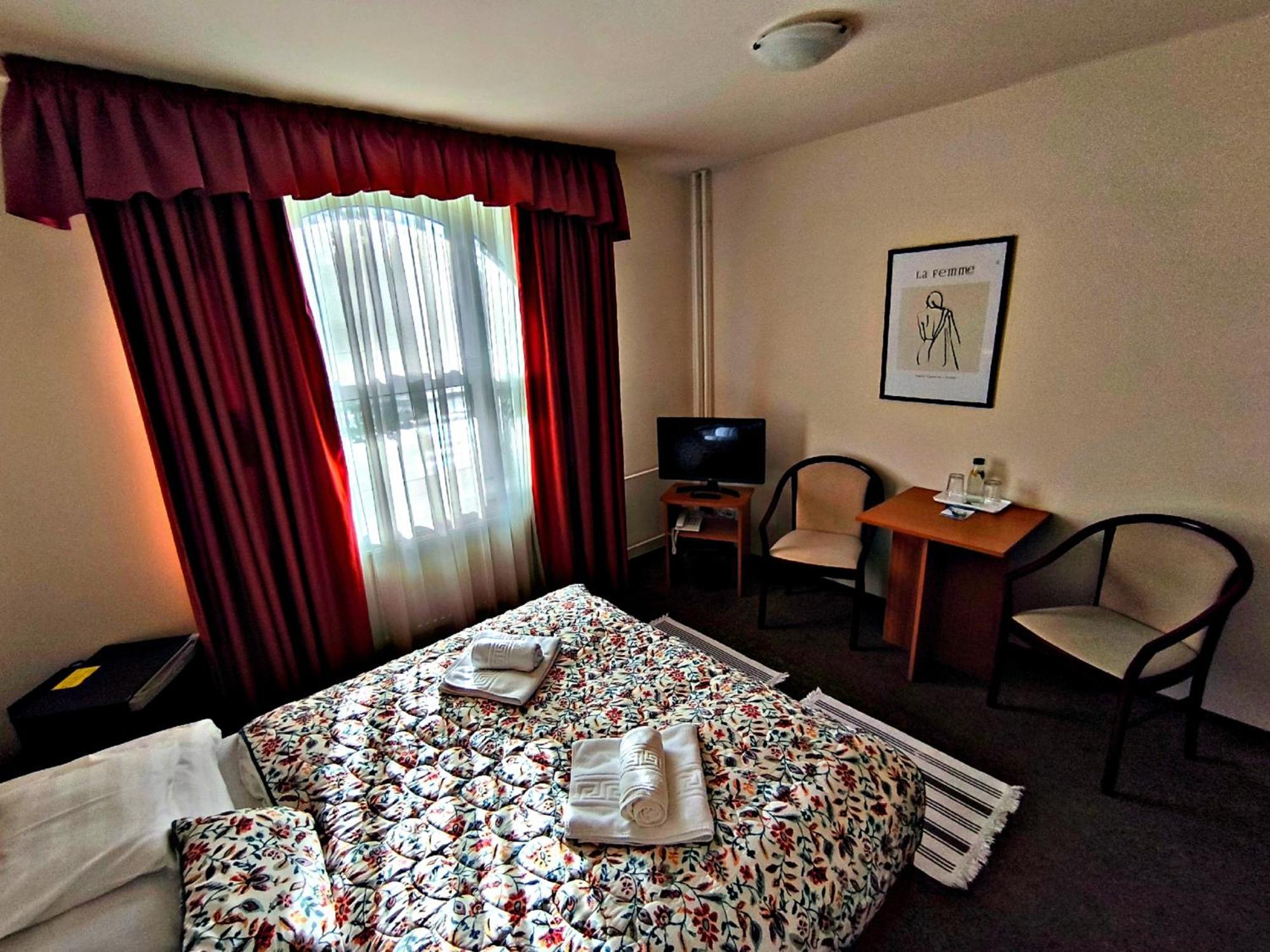 Atrium Hotel Harkany Exterior photo